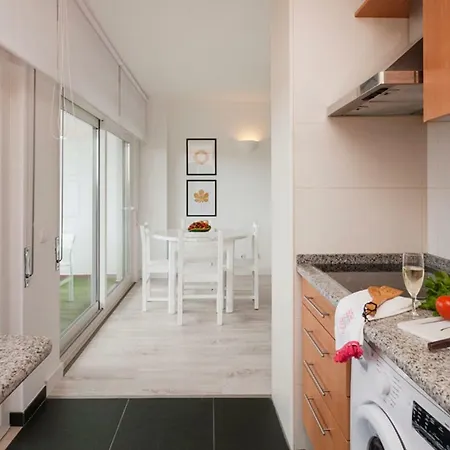 Lovelystay - White House Loft - Vau Апартаменти *