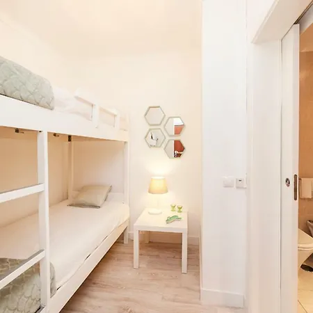 Lovelystay - White House Loft - Vau Апартаменти *